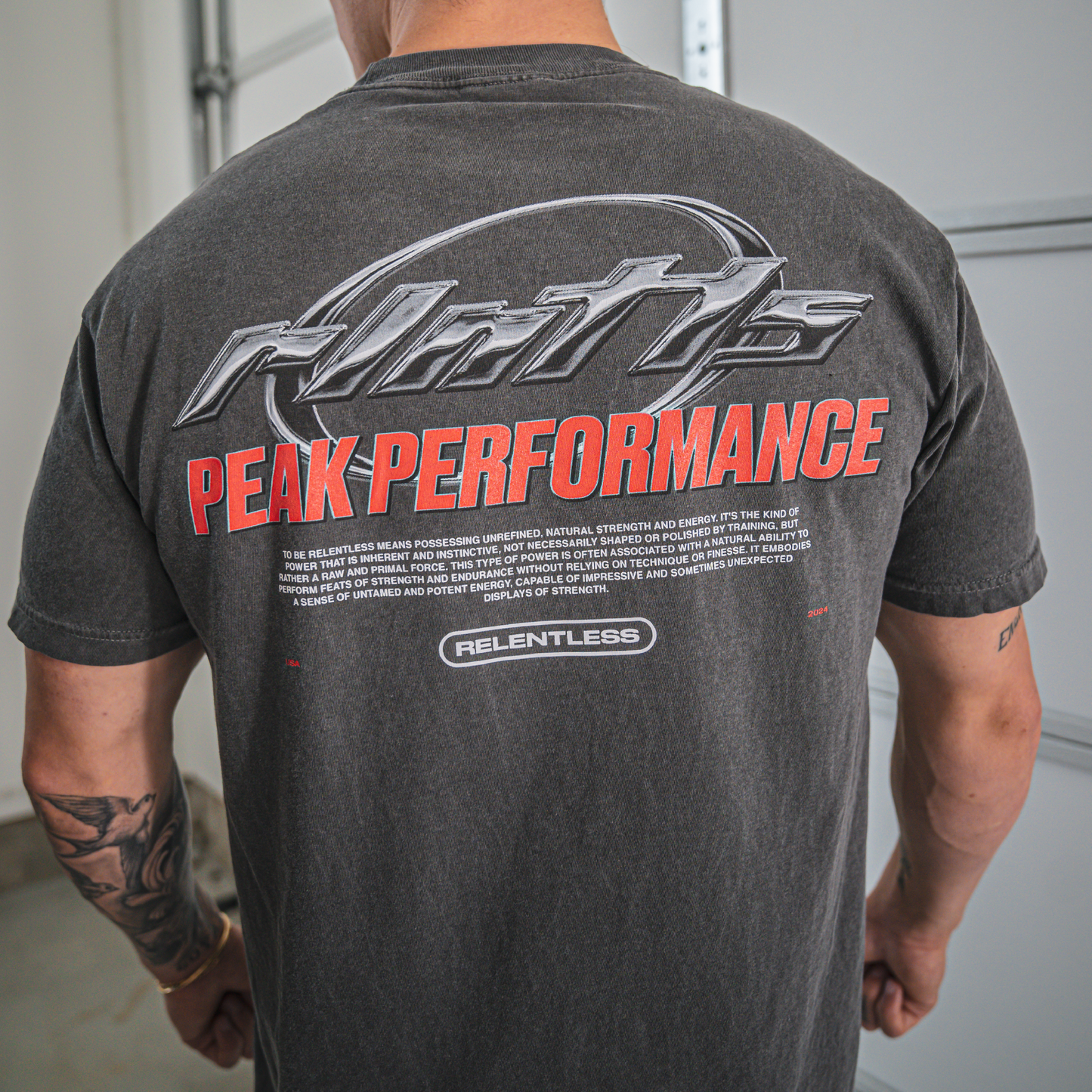 PEAK PERFORMANCE T-SHIRT | PEPPER